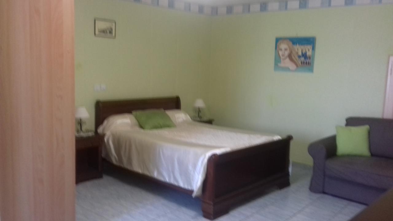 Le Saint Victor Hotel Mirabel-aux-Baronnies Kültér fotó